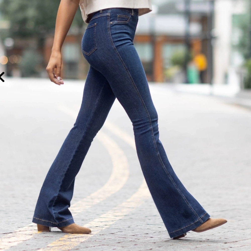 NWOT Spanx Flare Jeans in Midnight